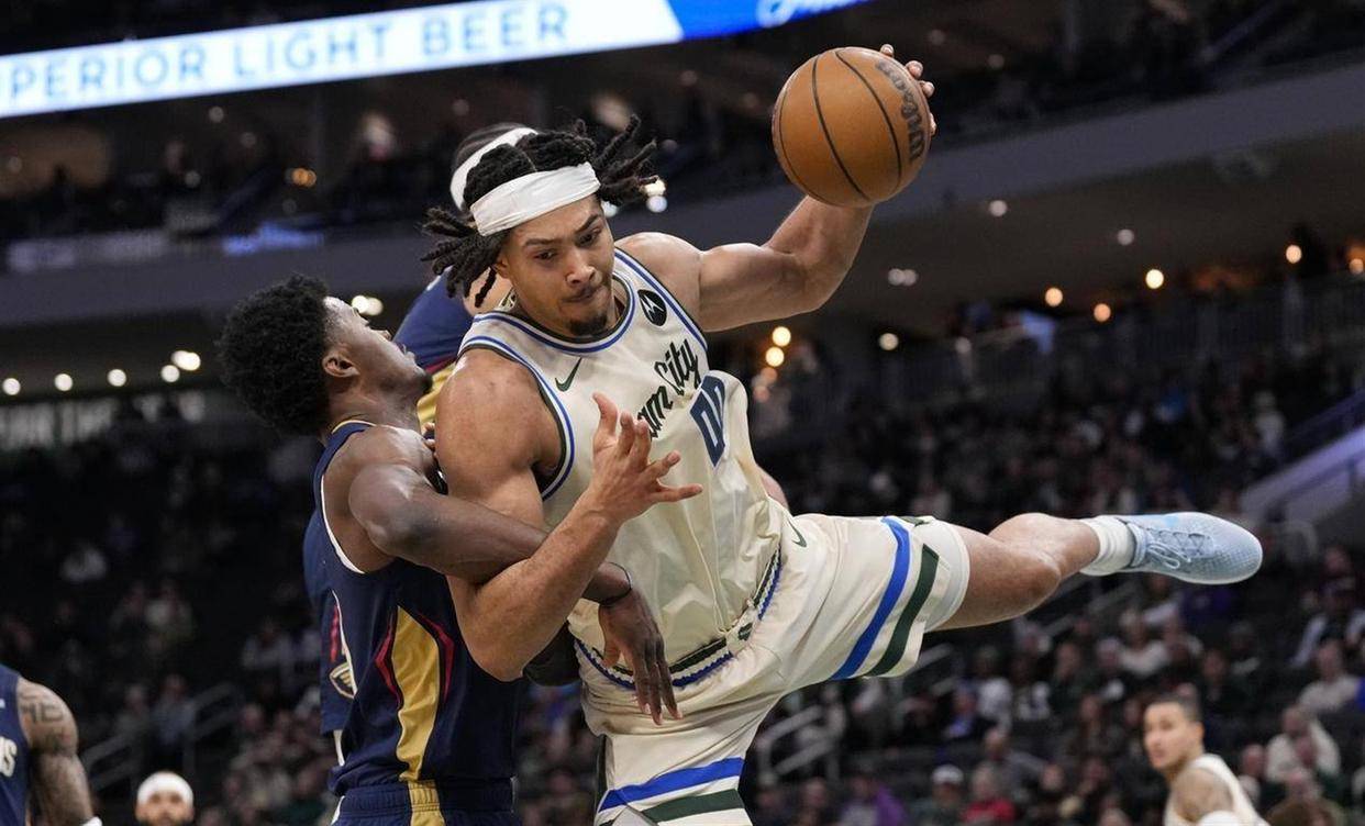 芒果体育官网-包含西汉姆主帅复盘备战全明星赛密尔沃基雄鹿清晨远射贴柱之后，风云突变勒沃库森冲刺阶段远射贴柱的词条