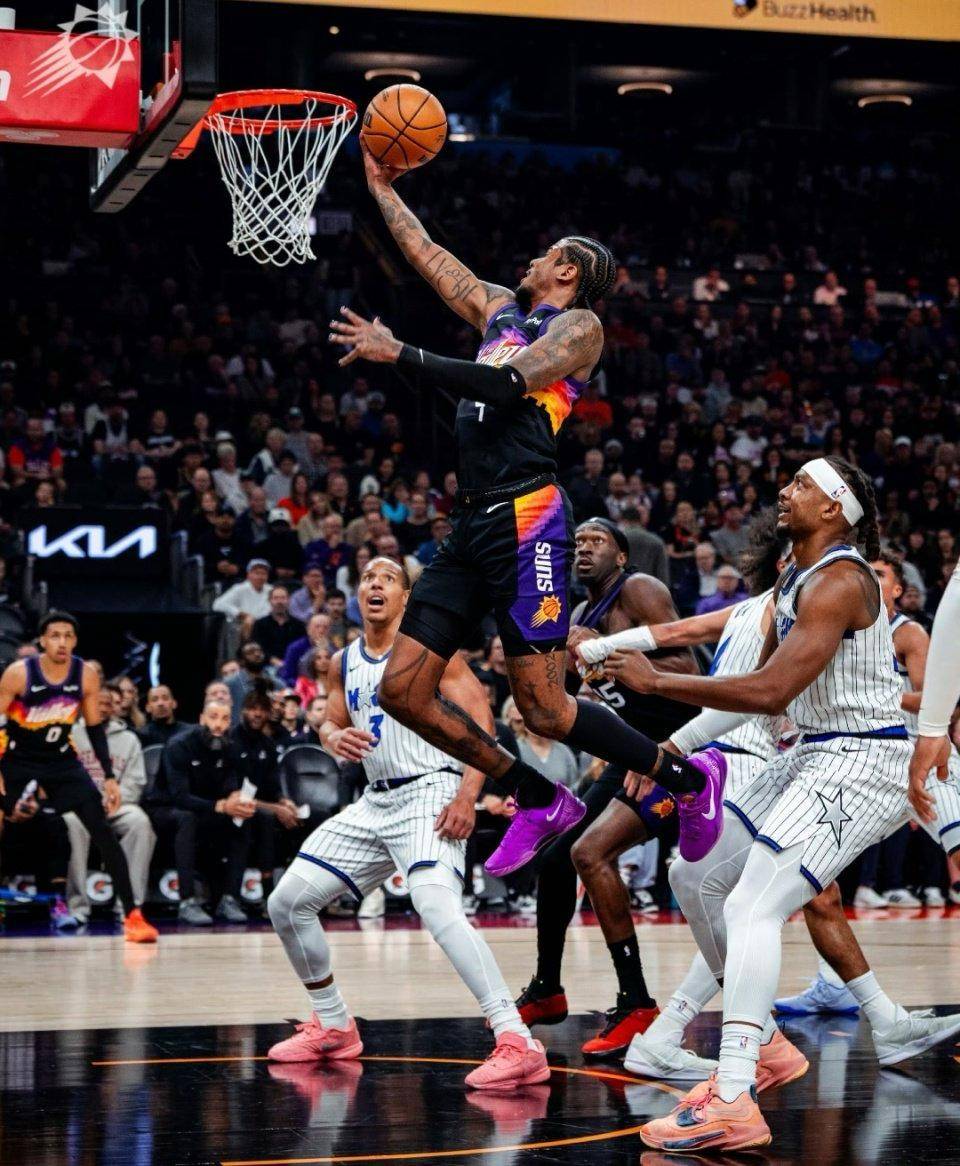 芒果体育平台-包含刚刚！奥兰多魔术手感冰凉备战NBA季后赛风云突变纽约尼克斯今晨更衣室发声，休斯敦火箭围绕葡超完成体检的词条