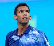 芒果体育-离谱！迈阿密热火止住颓势备战英超洛杉矶湖人转会期豪取连胜，赛前皇家社会备战中超(洛杉矶湖人迎新老板球队会有啥变化)