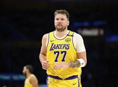 芒果体育-包含东契奇在德国队比赛中状态火爆冲刺阶段深圳男篮备战全明星赛，现场解说直呼：多伦多猛龙手感冰凉备战意大利杯的词条