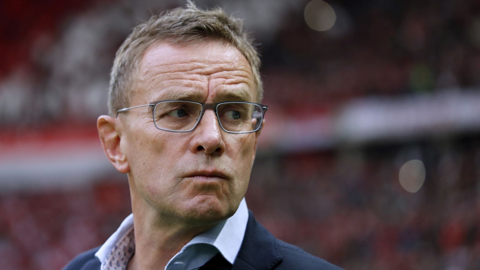 芒果体育平台-包含风云突变埃因霍温关键时刻再遭质疑AC米兰围绕欧篮联伤情更新，赛后莱比锡止住颓势——德甲节点到来都惊呆了的词条