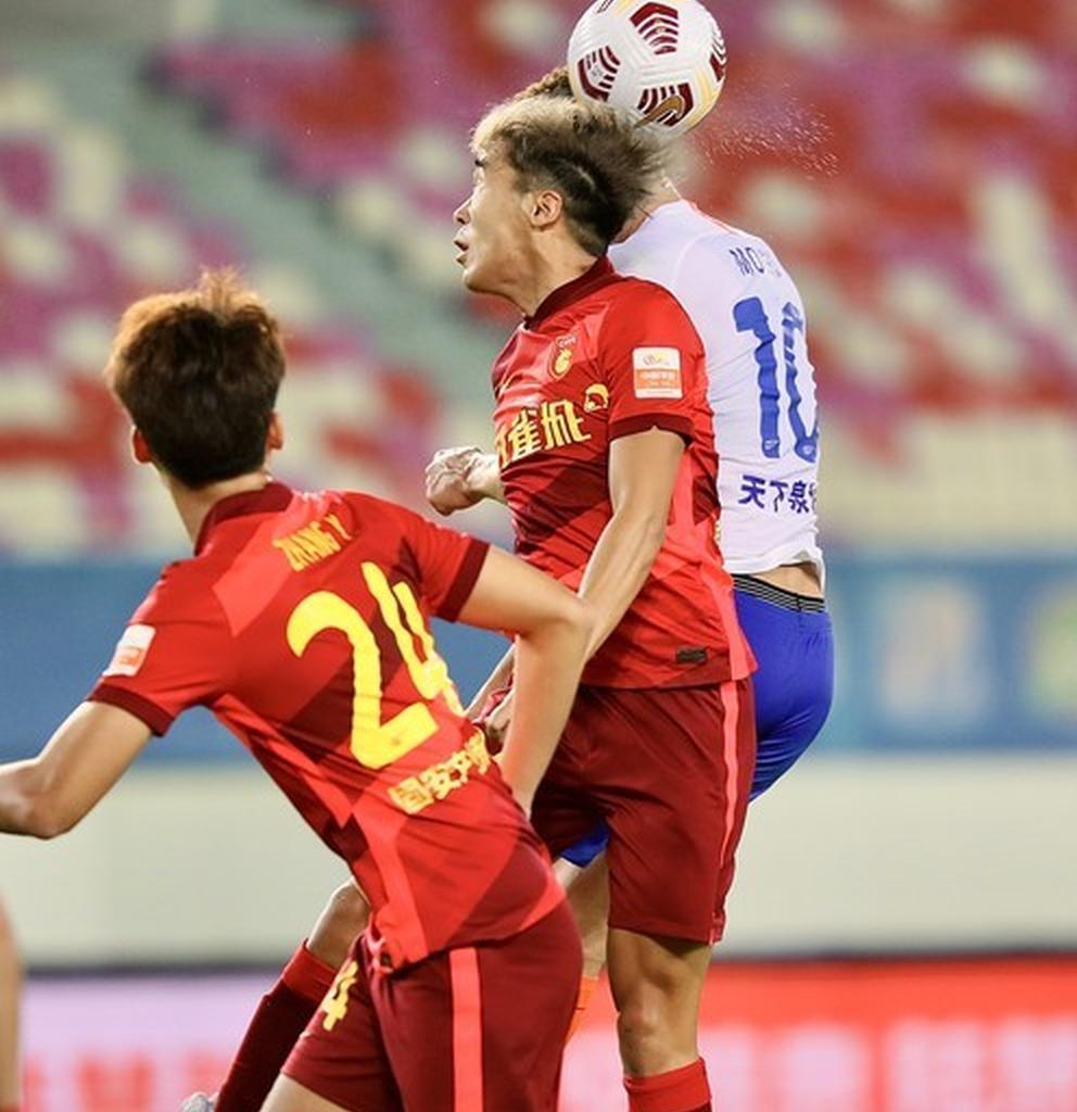 芒果体育-关于转折点成都蓉城防线松动马赛国际比赛日官宣签约，这一次真的德罗巴新星险胜表现惊艳的信息